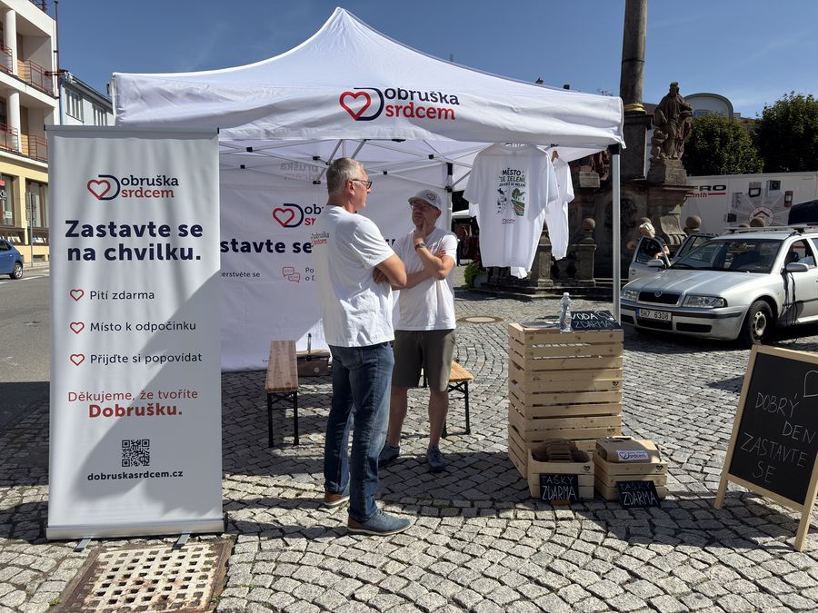 Stánek Dobruška srdcem na trzích
